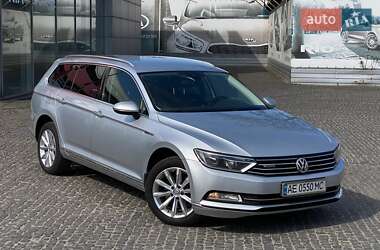 Универсал Volkswagen Passat 2015 в 