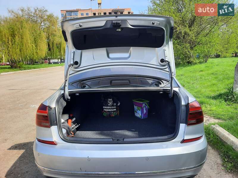 Седан Volkswagen Passat 2017 в Ивано-Франковске фото 5 Седан Volkswagen Passat 2017 в Ивано-Франковске