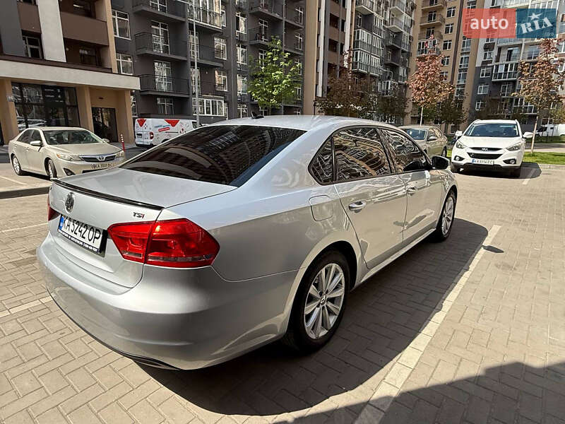 Седан Volkswagen Passat 2014 в Киеве