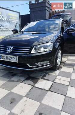 Універсал Volkswagen Passat 2013 в 