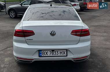 Седан Volkswagen Passat 2017 в 