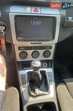 Универсал Volkswagen Passat 2006 в 