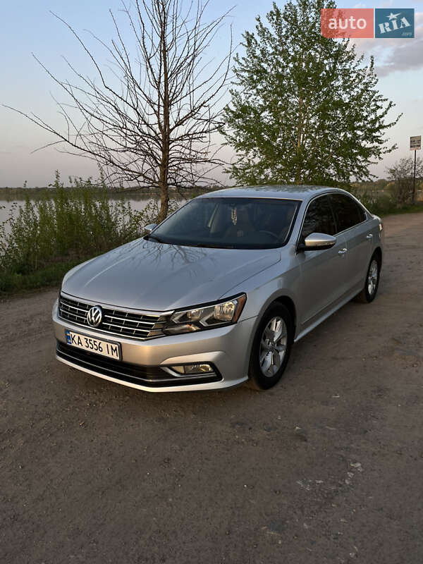 Седан Volkswagen Passat 2016 в 