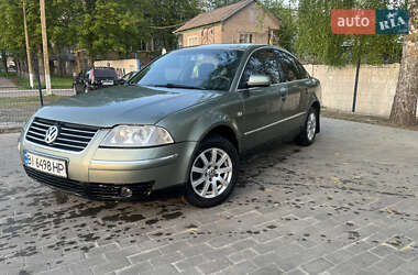 Седан Volkswagen Passat 2001 в Миргороде