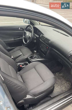 Седан Volkswagen Passat 2002 в 