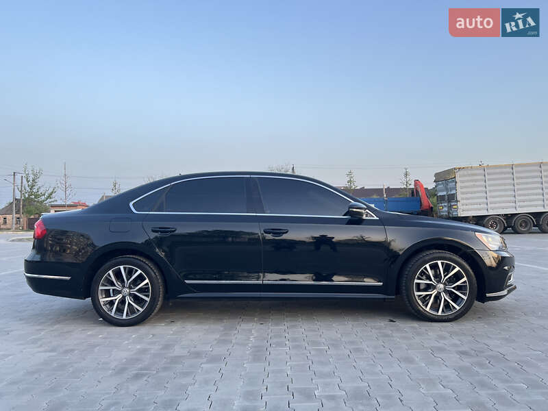 Седан Volkswagen Passat 2016 в Києві