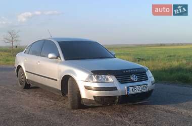 Седан Volkswagen Passat 2002 в Измаиле