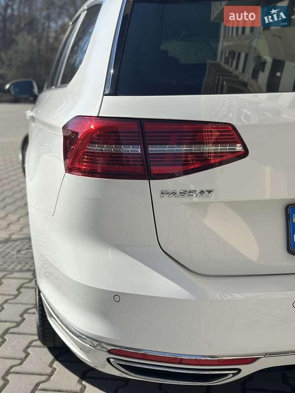 Универсал Volkswagen Passat 2018 в Хмельницком