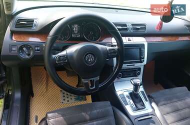 Седан Volkswagen Passat 2010 в 