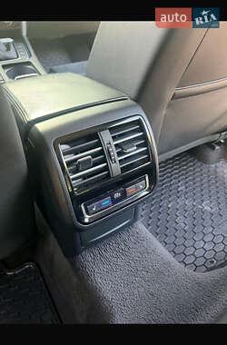 Седан Volkswagen Passat 2015 в 