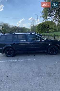 Універсал Volkswagen Passat 1999 в Рівному