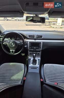 Универсал Volkswagen Passat 2012 в 