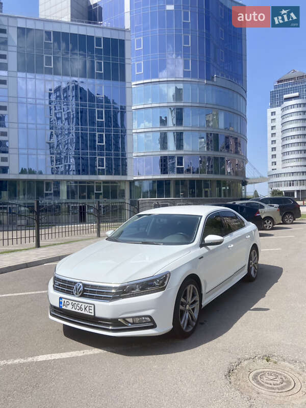 Седан Volkswagen Passat 2016 в Запоріжжі