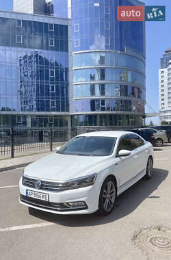 Седан Volkswagen Passat 2016 в 