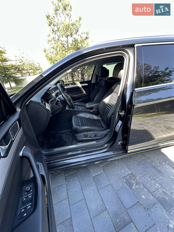 Универсал Volkswagen Passat 2018 в Львове