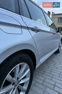 Универсал Volkswagen Passat 2017 в 