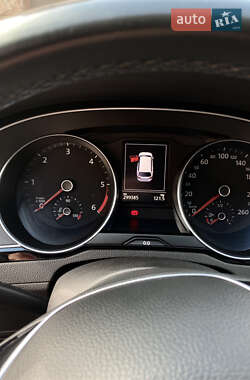 Универсал Volkswagen Passat 2015 в 