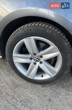 Седан Volkswagen Passat 2013 в 