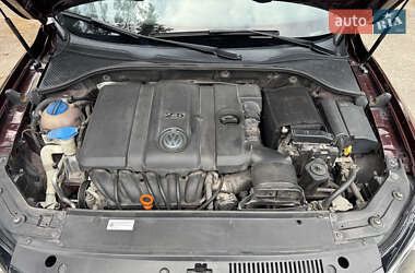 Седан Volkswagen Passat 2012 в 