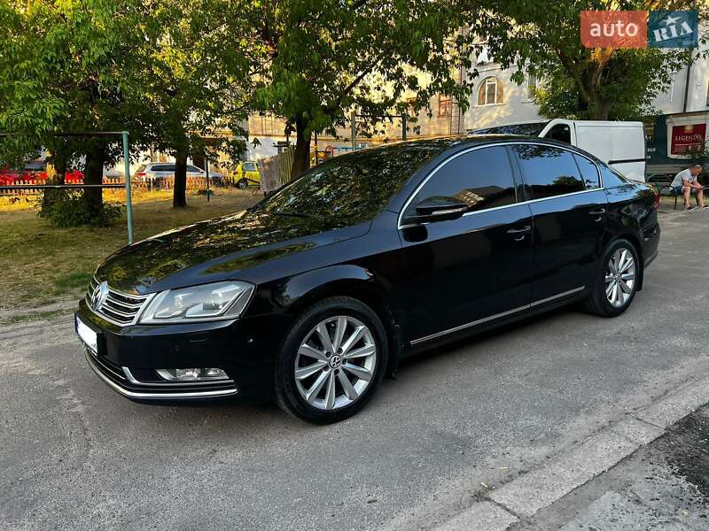 Volkswagen Passat 2011
