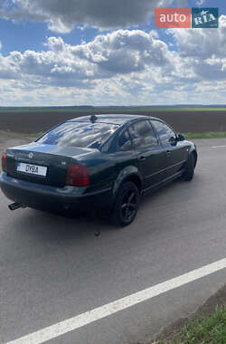 Седан Volkswagen Passat 1998 в 