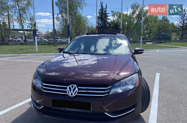 Седан Volkswagen Passat 2013 в 