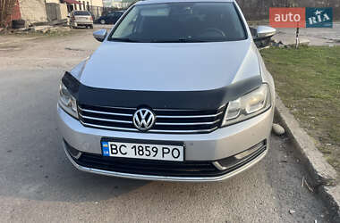 Универсал Volkswagen Passat 2011 в 