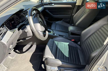 Универсал Volkswagen Passat 2018 в 