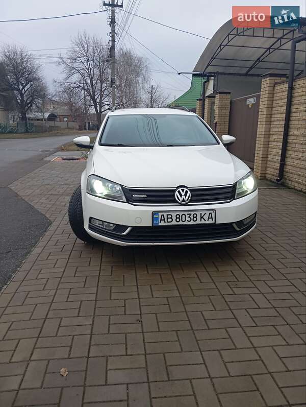 Универсал Volkswagen Passat 2012 в Днепре фото 3 Универсал Volkswagen Passat 2012 в Днепре