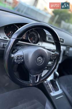 Универсал Volkswagen Passat 2012 в 