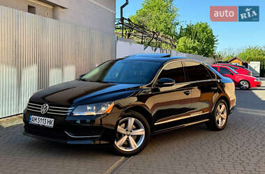 Седан Volkswagen Passat 2012 в Ужгороде