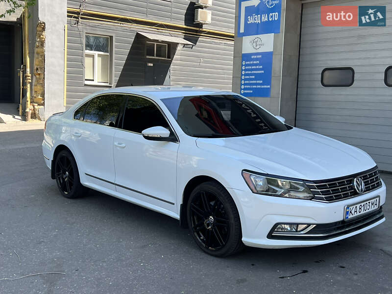 Седан Volkswagen Passat 2016 в 
