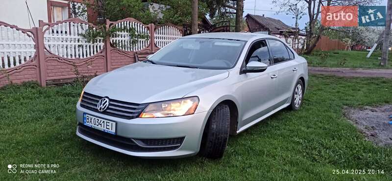 Седан Volkswagen Passat 2011 в Любаре