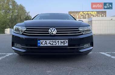 Универсал Volkswagen Passat 2015 в Киеве