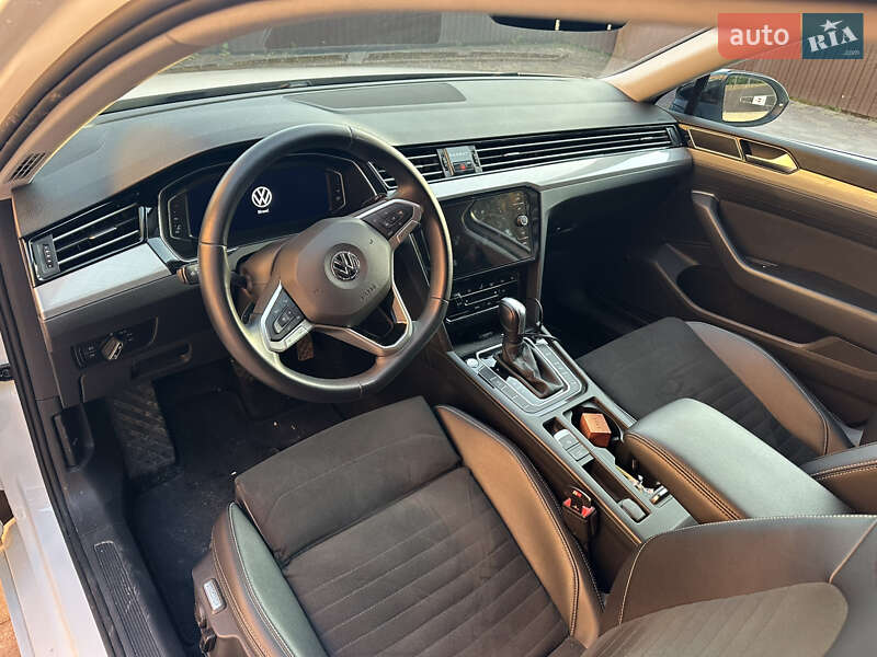 Универсал Volkswagen Passat 2020 в Бродах