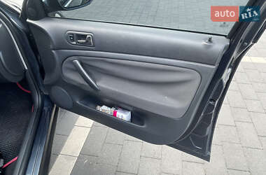 Універсал Volkswagen Passat 2005 в 