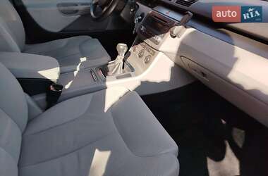 Универсал Volkswagen Passat 2005 в 