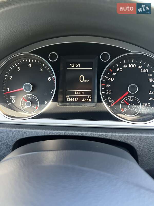 Седан Volkswagen Passat 2012 в Прилуках