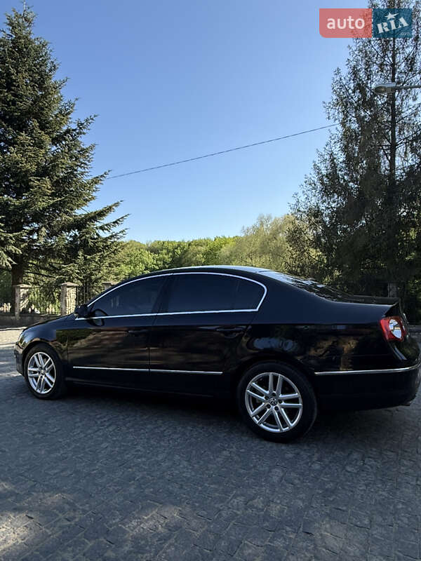Седан Volkswagen Passat 2008 в Чернівцях