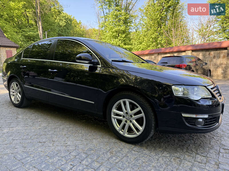 Седан Volkswagen Passat 2008 в Чернівцях