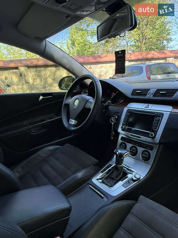 Седан Volkswagen Passat 2008 в Чернівцях