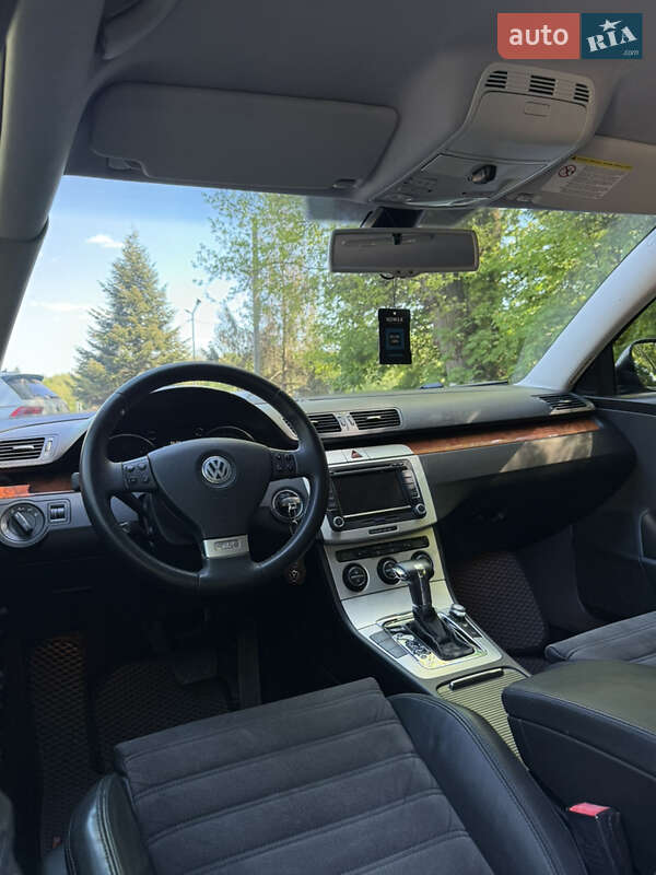 Седан Volkswagen Passat 2008 в Чернівцях