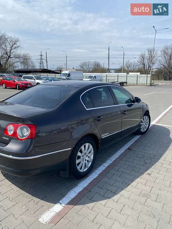 Седан Volkswagen Passat 2006 в Черновцах