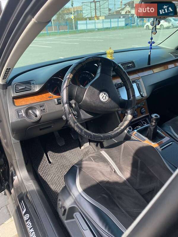 Седан Volkswagen Passat 2006 в Черновцах