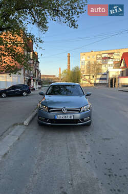 Седан Volkswagen Passat 2011 в Первомайську