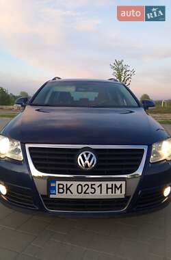 Універсал Volkswagen Passat 2006 в 
