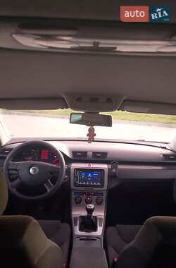 Універсал Volkswagen Passat 2006 в 