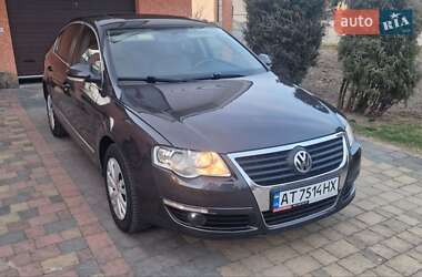 Седан Volkswagen Passat 2010 в Калуше