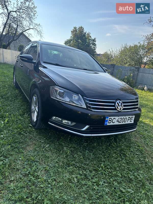 Седан Volkswagen Passat 2011 в Трускавце