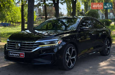 Седан Volkswagen Passat 2020 в Киеве